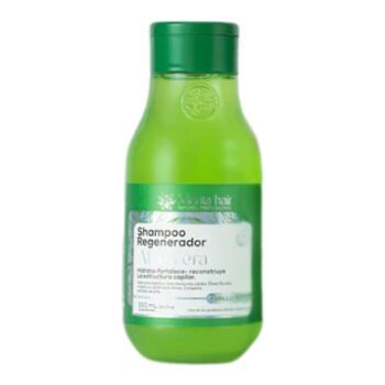 Description Shampoo Vivo con Aloe Vera Menta Hair (Producto Vegano) Ingredientes: Aloe Vera orgánico puro Ácido Hialurónico Piña Vitamina E Colágeno Pantenol Cardamomo Extracto de Amamellis Extracto de Bardana Aceite de Algodón Ceramidas Contenido: 550ml Beneficios del Shampoo Aloe Vera Menta Hair: Hidrata, Fortifica, Revitaliza y da Brillo Formula respetuosa de alto rendimiento en armonia con la naturaleza y el medio ambiente, creada con ingredientes puros de origen natural, para devolverle al cabello su grado de hidratación ideal. El aloe vera puro 100% orgánico Eco - Certificado es rico en elevadas concentraciones de vitaminas, proteinas, aminoácidos y minerales. Modo de Uso Shampoo Vivo Menta Hair Con Aloe Vera: Aplica tu shampoo con aloe vera menta hair en el cabello humedo, masajea muy bien la raiz y deja actuar de 5 a 10 minutos. Aplica nuevamente si lo consideras necesario. Recomendamos para mayor hidratación y resultados óptimos, utilizar el acondicionador de aloe vera Menta Hair. Huele delicioso y a tu cabello le va a encantar! Disfruta de los beneficios de Menta Hair y sus maravillosos productos veganos, encuentra toda su línea en nuestra tienda online Isarena Beautyline´s. ¡Dale a tu cabello el cuidado natural que se merece! Celebra con nosotros que Menta Hair y su línea completa Vegana con Biotecnología ya está en USA y la encuentras en ISARENA BEAUTYLINE´S. Realizamos envíos, rápidos, seguros y confiables en todo Estados Unidos y Puerto Rico. Get shipping rates for your location. Country Zip code Shampoo Con Aloe Vera Menta Hair